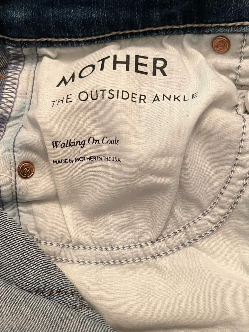MOTHER The Outsider Ankle in Walking On Coals medium wash cropped sz 24
